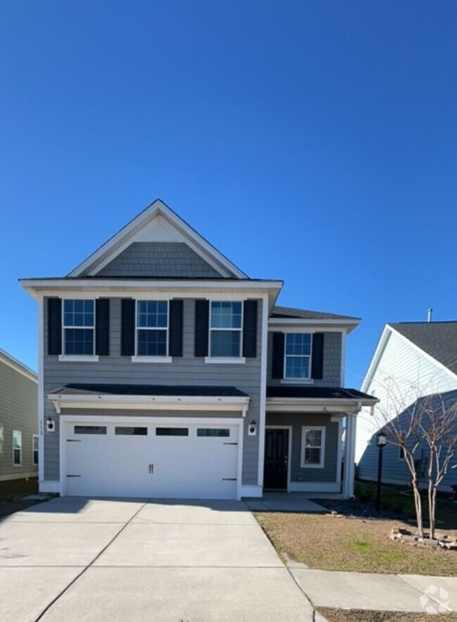 Building Photo - Beautiful 5 Bedroom Home