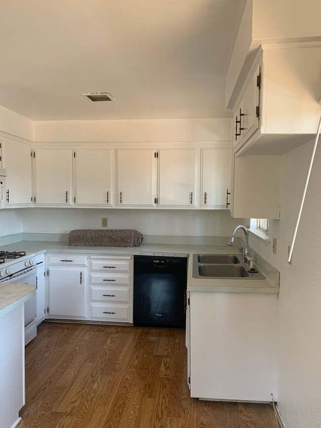 Photo - Two story 4 bedroom 2 bath home, Magalia
