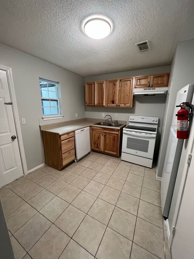 Photo - Just Plain Good Living!