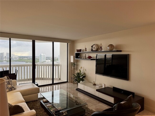 Photo - 1000 W Island Blvd Unit 2512