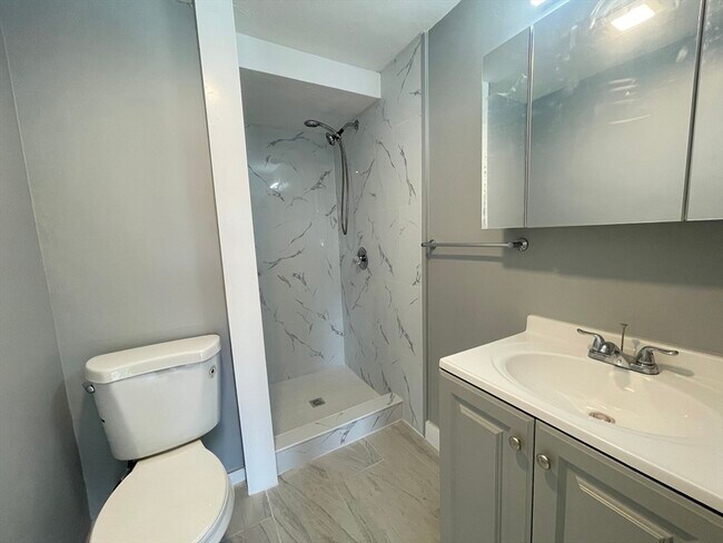 Photo - 12 Birch St Unit 5