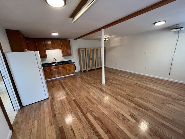 Photo - 1077 12th Street Unidad inlaw