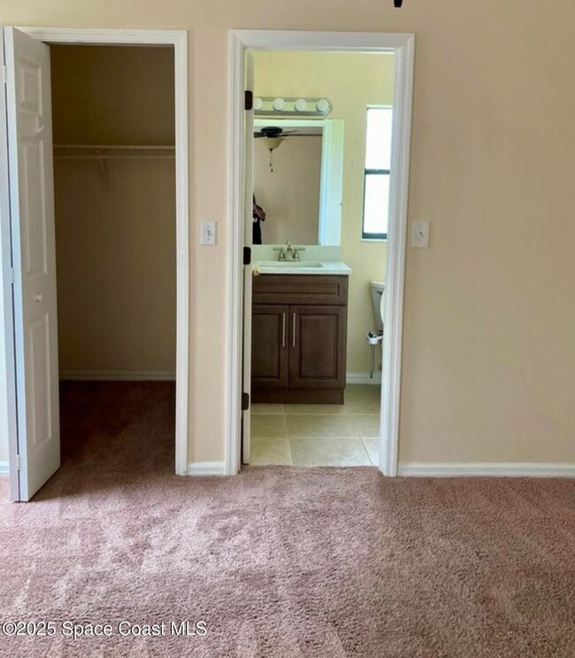 843 Parsons Cir SE