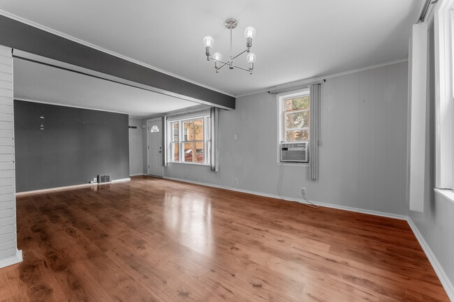 3635 N Oconto Ave Unit 1