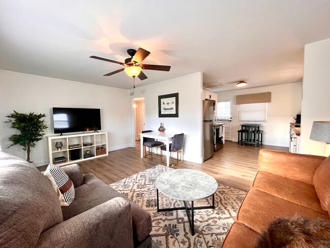 Photo - 635 Oneida Rd