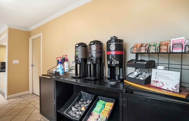 Furnished Studio-Newark - Christiana -Wilmington