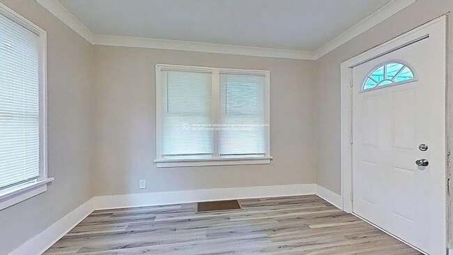 Photo - 2216 N Linsley Ct