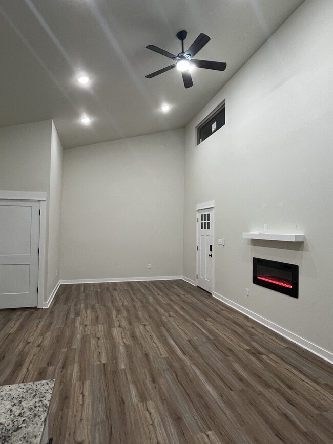 Photo - 7002 Old Tom Box Rd Unit A