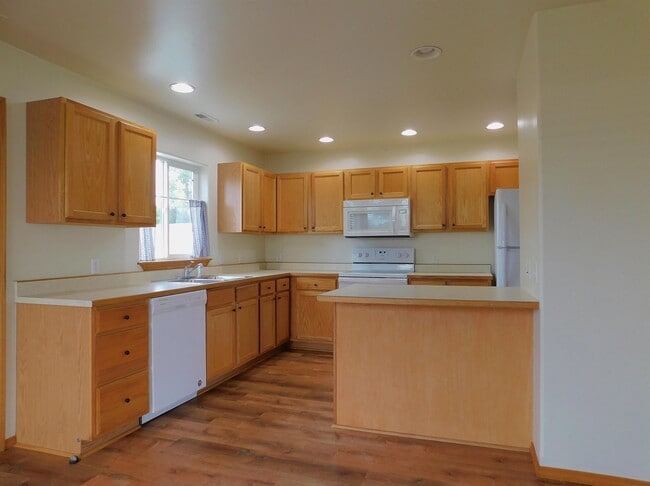 Photo - 1949 Greatview Dr