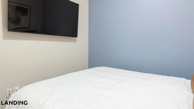 Photo - 2720 S Federal Blvd Unidad 3-12