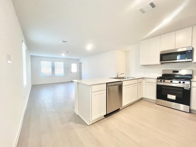 Photo - 31432 Casacalenda Ln