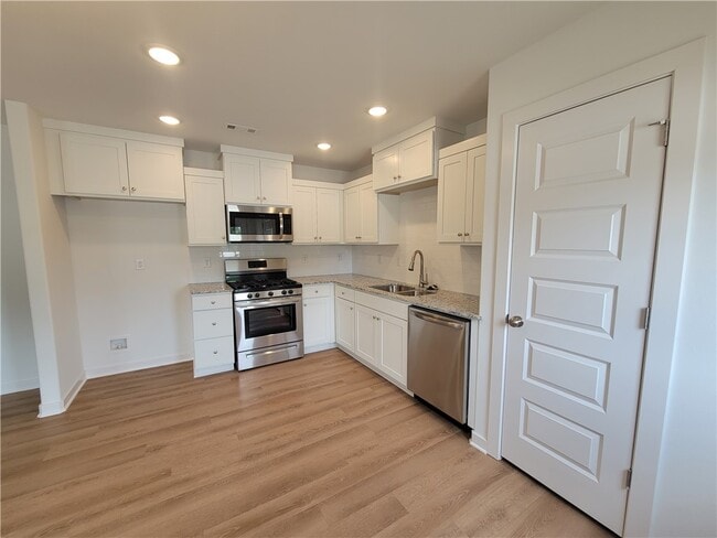 Photo - 5796 W Holdcroft Dr