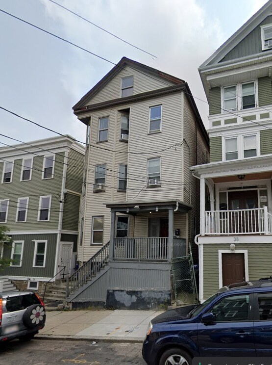 Building Photo - 36 Calumet St Unit 1