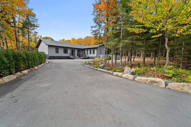 Photo - 44 Chem. d'Estérel