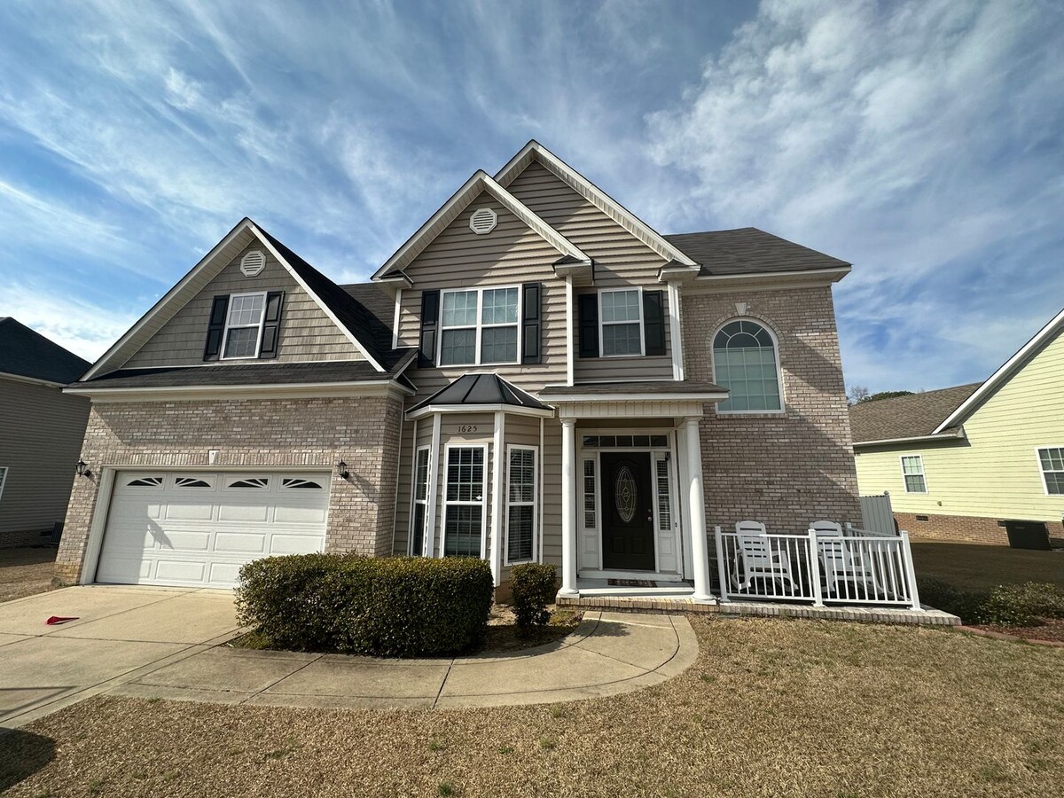 Photo - 1625 Ellie Ave