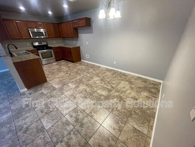 Photo - 129 Ashley Dr