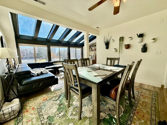 Building Photo - 1133 E Brickyard Rd Unit 1506