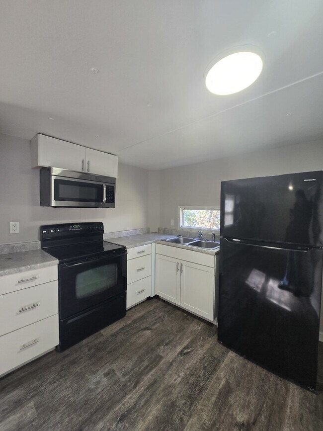 Affordable 1 Bedroom - Utilities Included