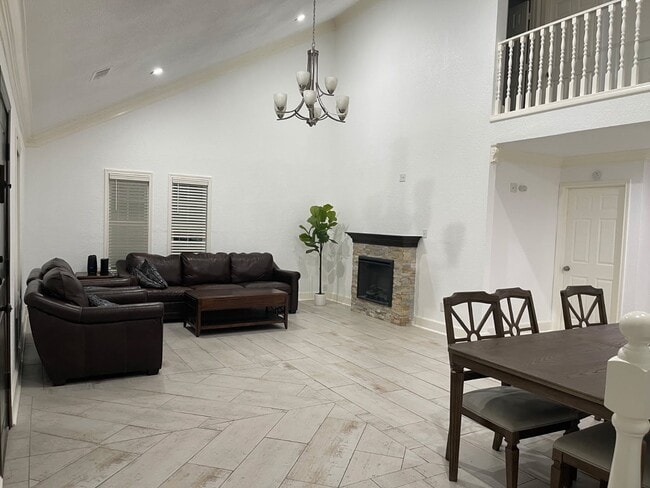 Photo - 8129 Lemon Tree St