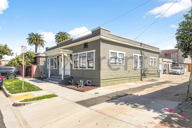 Photo - 854 Orange Ave