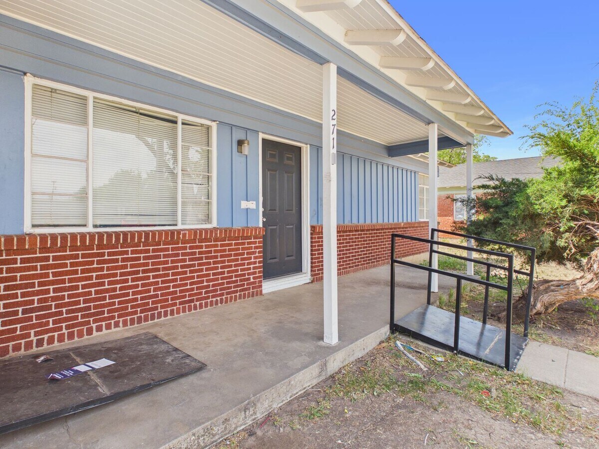 Photo - 2713 Duncan Dr