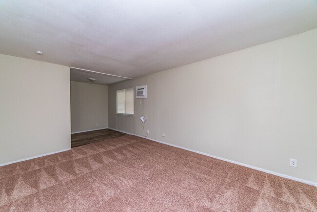 7131 Glen Terrace