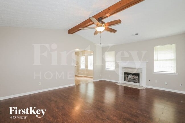 Photo - 270 Countryside Ln