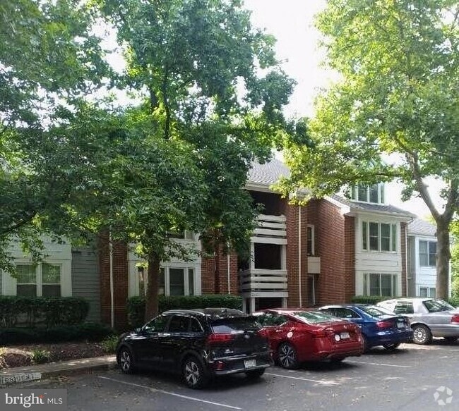 Building Photo - 3152 Covewood Ct Unit I Rental