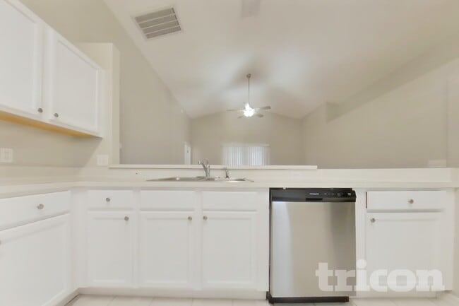 143 Wornall Dr