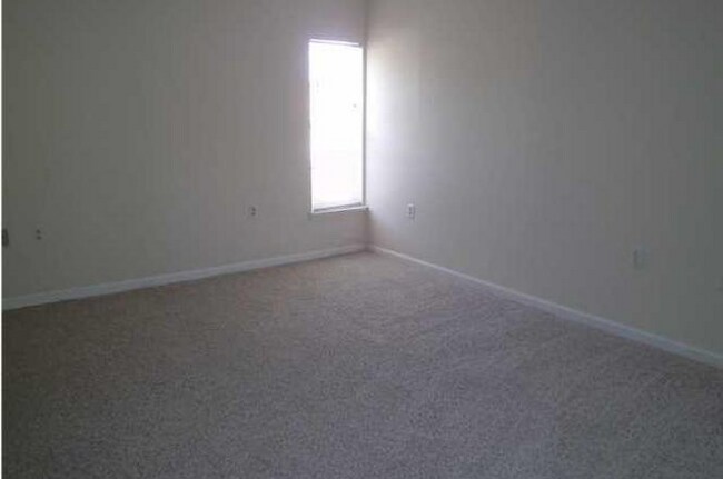 Photo - 402 Marshall Ct Unit 6