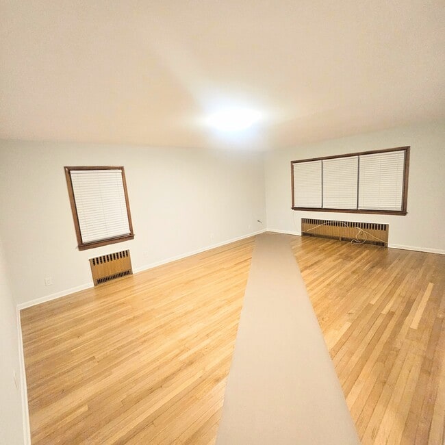 HARDWOOD FLOORS - 109 Rockwell St Unit 2