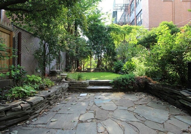 Building Photo - 448 Jersey Ave Unit 1 Rental