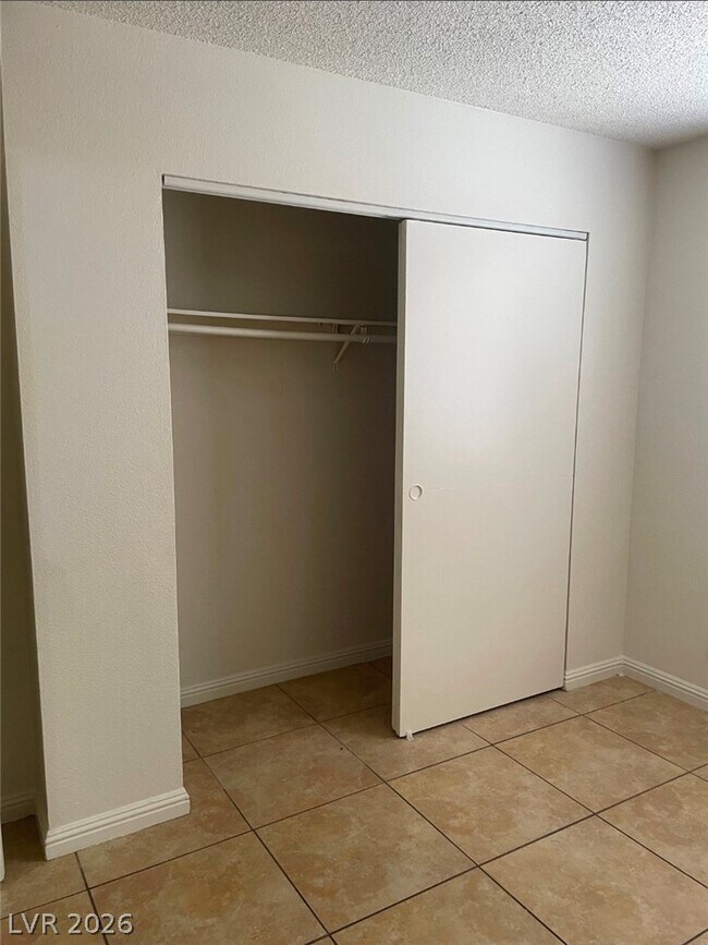 4570 Carriage Park Dr Unit B