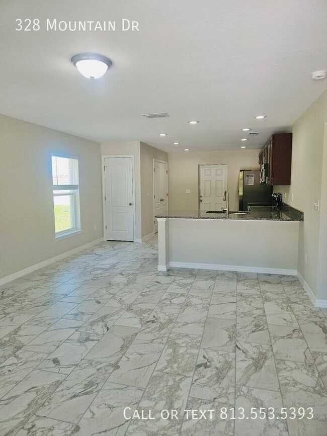 Photo - 328 Mountain Dr