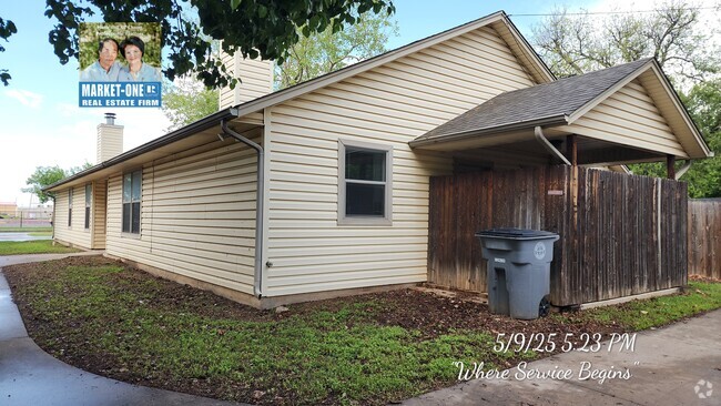 Building Photo - 910 NW Ferris Ave Unit B Rental