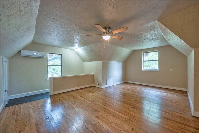 Photo - 2600 Madera St Unit B