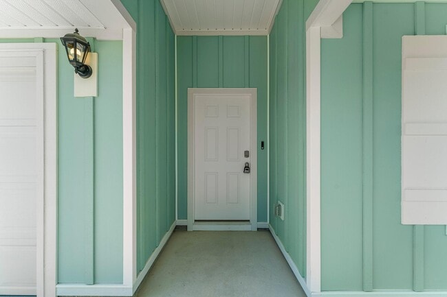 Photo - 453 Riverwalk Cir