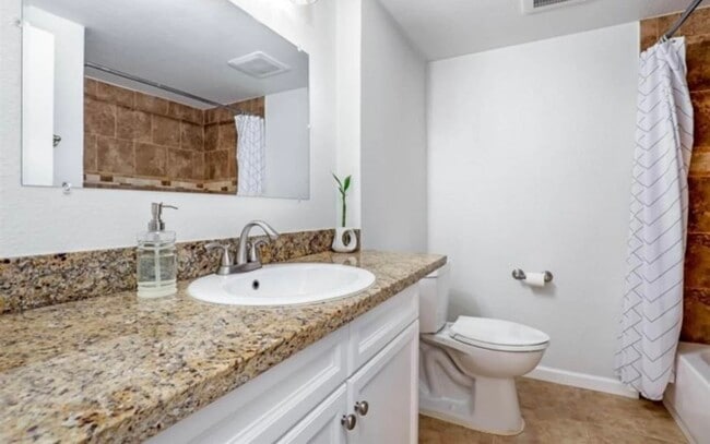 Photo - 200 Suntree Ln Unit 204