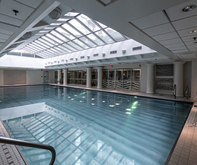 Photo - 699 E St NW Unidad ID1340525P