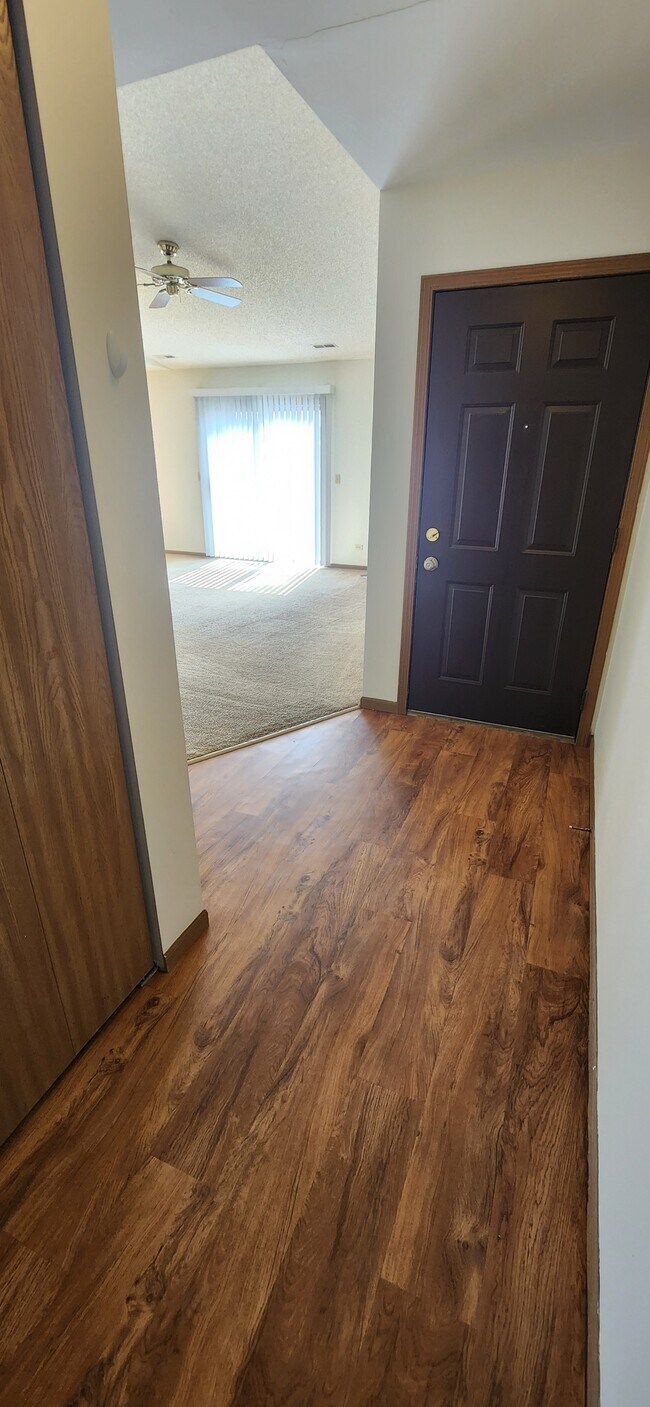 Photo - 280 WoodridgeUnit C