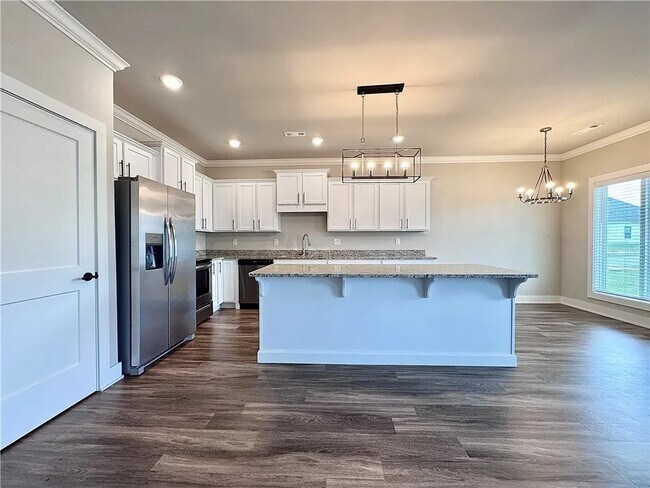 Photo - 837 NE Heights Ln