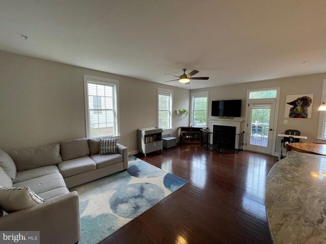 Photo - 4209 Lariat Way