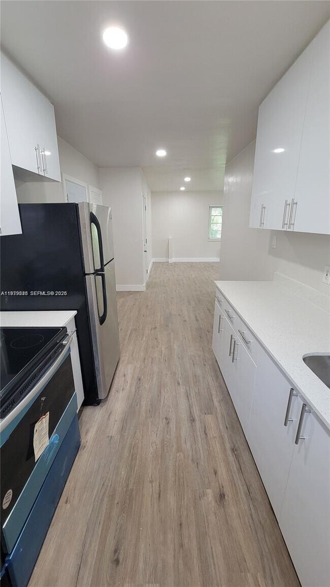 Photo - 1533 Jefferson Ave Unit 2