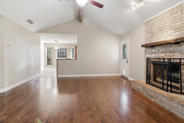 Photo - 2502 Cranberry Ln