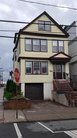 Photo - 70 W 6th St Apartment Unit 1