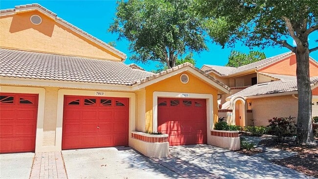 Building Photo - 7813 Sugar Bend Dr Unit 7813