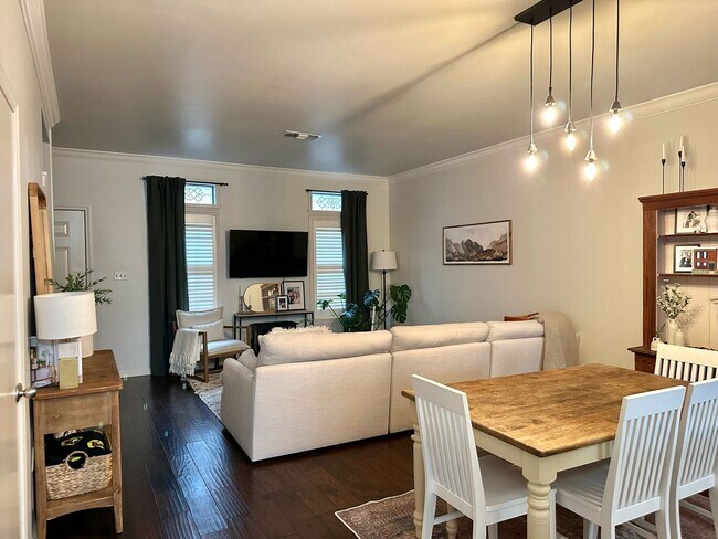 Photo - Townhome close to everything on Bayou Trace