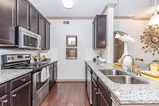 Willow Creek Apartments