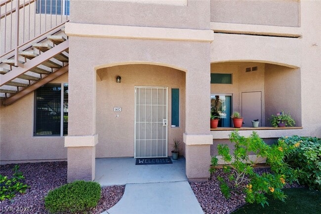 Photo - 8805 Jeffreys St