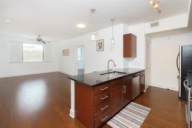 Photo - 3016 Guadalupe St Unit 202